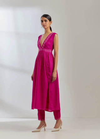 Pink Silk Sirgus Kurta With Pink Pant (Set Of 2)