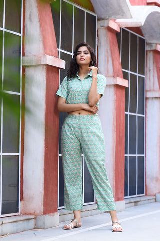 Green block printed cropped shirt