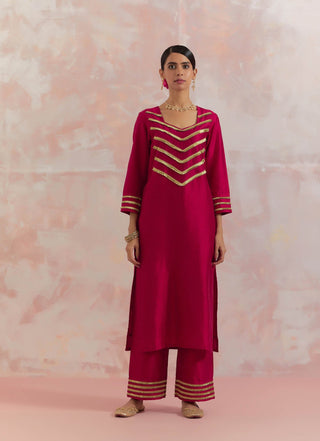 Red Rooh Kurta Full View