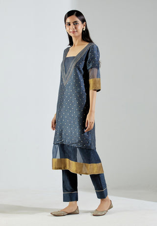 Grey Vega kurta with Pant (Set of 2) Side View