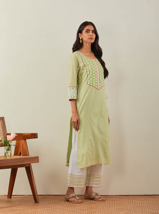 Green Plain Rooh Straight Kurta With Chikankari Yoke Details Right View