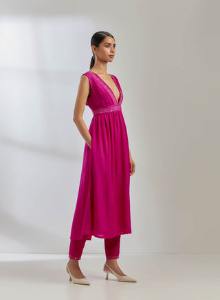 Pink Silk Sirgus Kurta With Pink Pant (Set Of 2) Right View