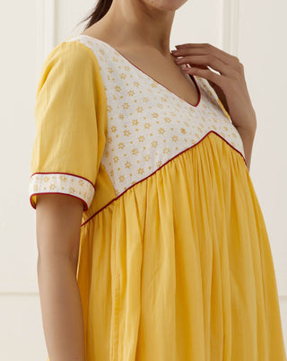 Yellow Maisa Kurta Set (Set of 2) Right Close View