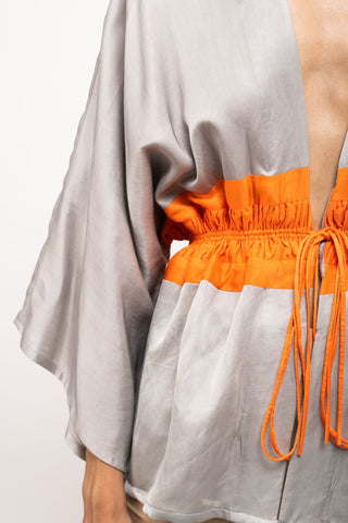 Grey-Orange Short Cape close view 