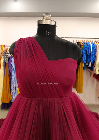 tail gown for pre wedding pre wedding long gown pre wedding photoshoot gowns